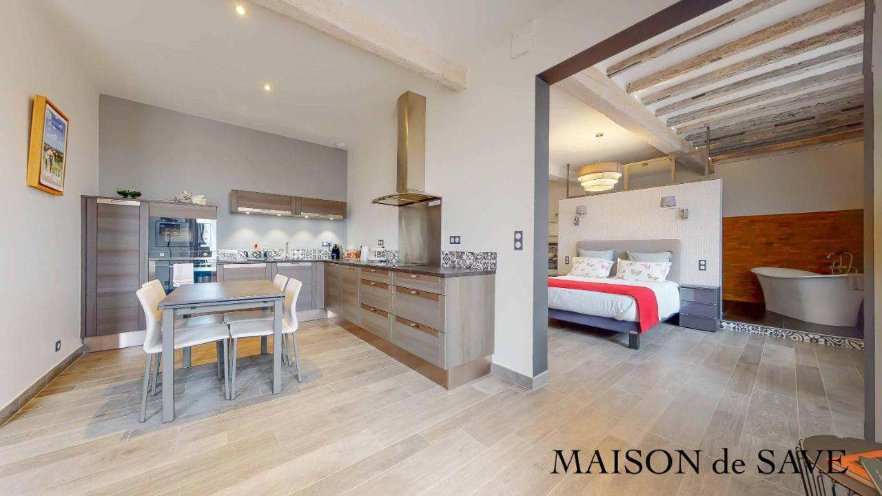 Maison De Save LʼIsle-Jourdain Exteriér fotografie