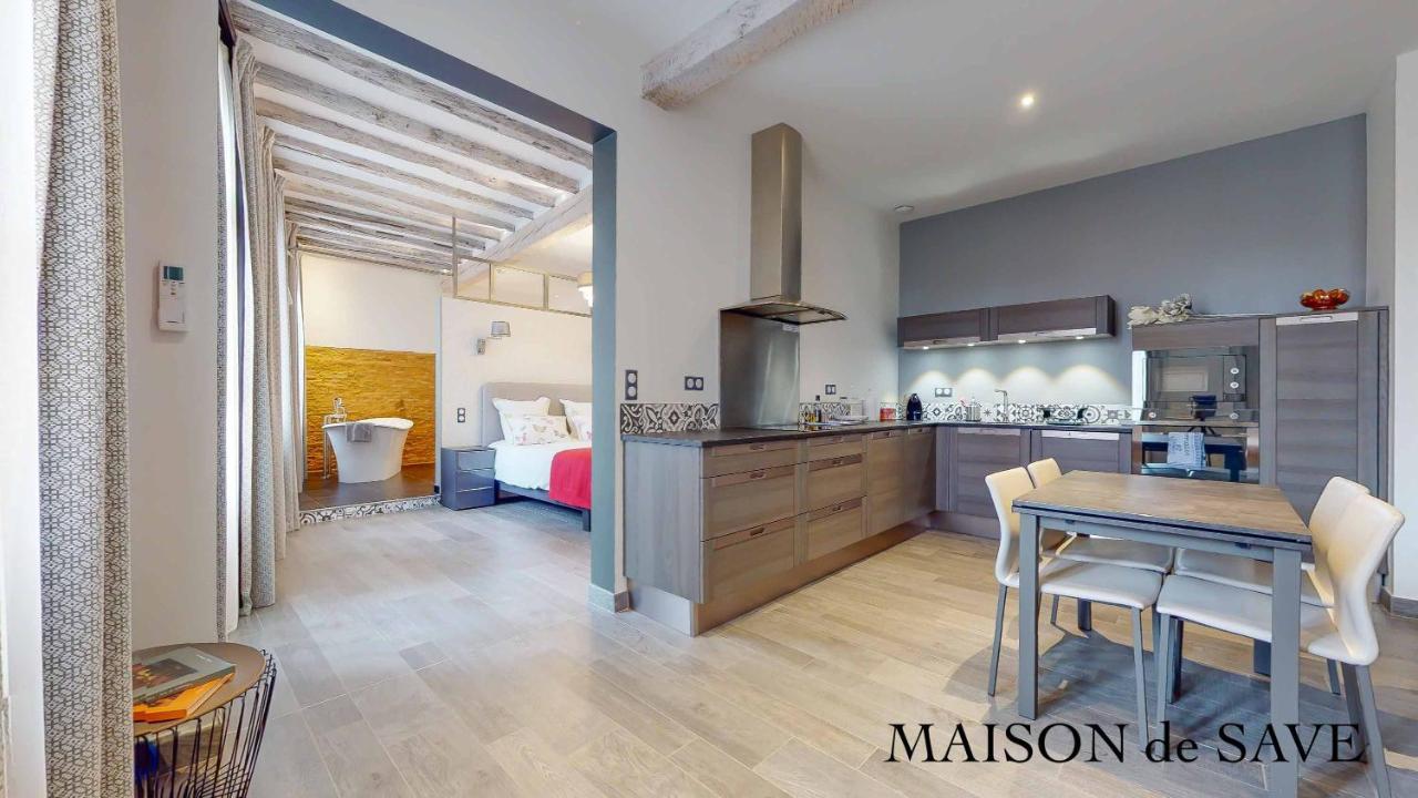 Maison De Save LʼIsle-Jourdain Exteriér fotografie